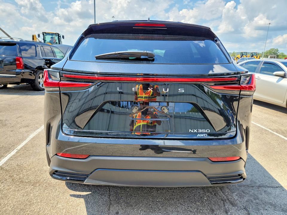 Photo 6 from auction – 2025 LEXUS NX with VIN 2T2GGCEZ0SC066474
