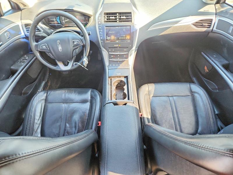 Photo 8 from auction – 2016 LINCOLN MKZ with VIN 3LN6L2LU2GR601895