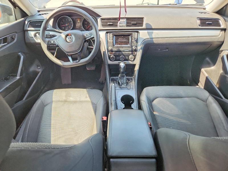 Photo 8 from auction – 2018 VOLKSWAGEN PASSAT with VIN 1VWAA7A30JC024315