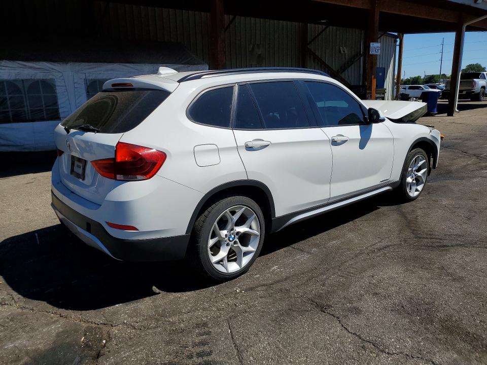 Photo 3 from auction – 2013 BMW X1 with VIN WBAVM5C55DVV89051