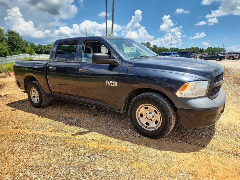 Photo 4 from auction – 2016 RAM 1500 with VIN 1C6RR6KG2GS395136
