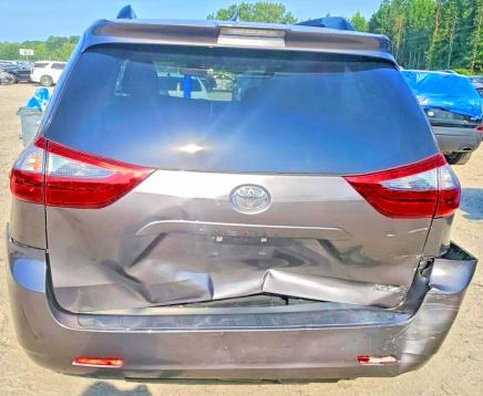 Photo 6 from auction – 2020 TOYOTA SIENNA with VIN 5TDYZ3DC1LS040703