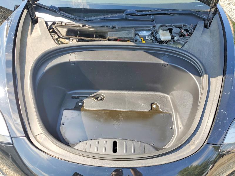 Photo 11 from auction – 2018 TESLA MODEL 3 with VIN 5YJ3E1EB4JF178415