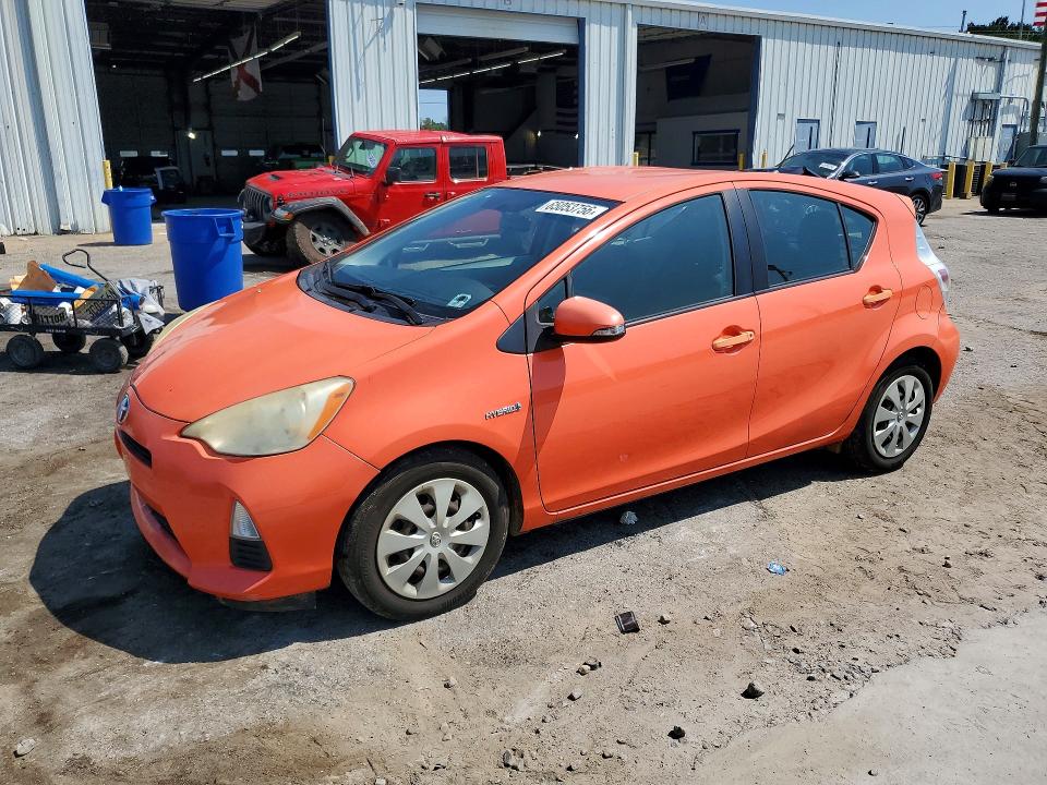 Photo 1 from auction – 2013 TOYOTA PRIUS C with VIN JTDKDTB39D1040261