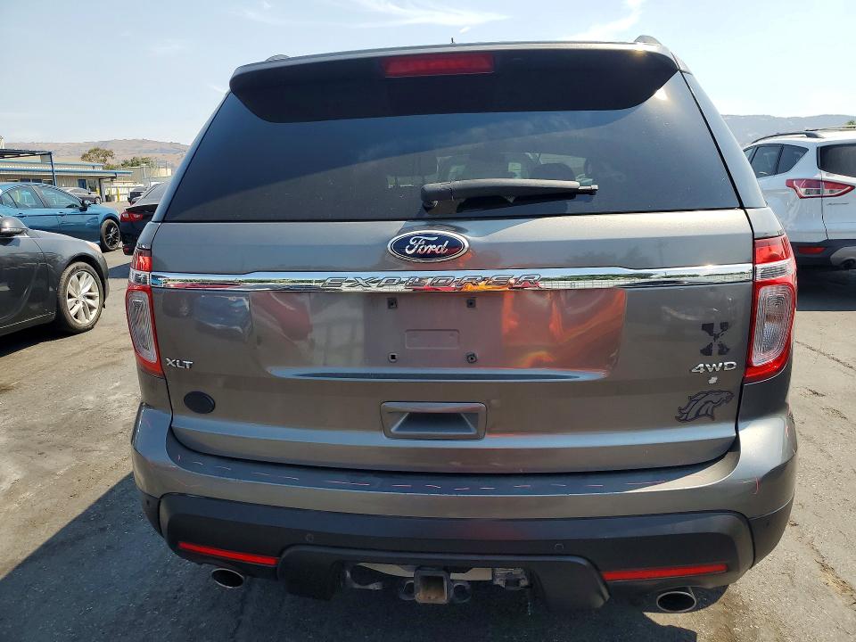 Photo 6 from auction – 2011 FORD EXPLORER with VIN 1FMHK8D85BGA94071