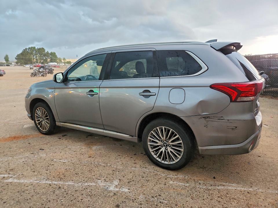 Photo 2 from auction – 2022 MITSUBISHI OUTLANDER with VIN JA4J2VA70NZ068027