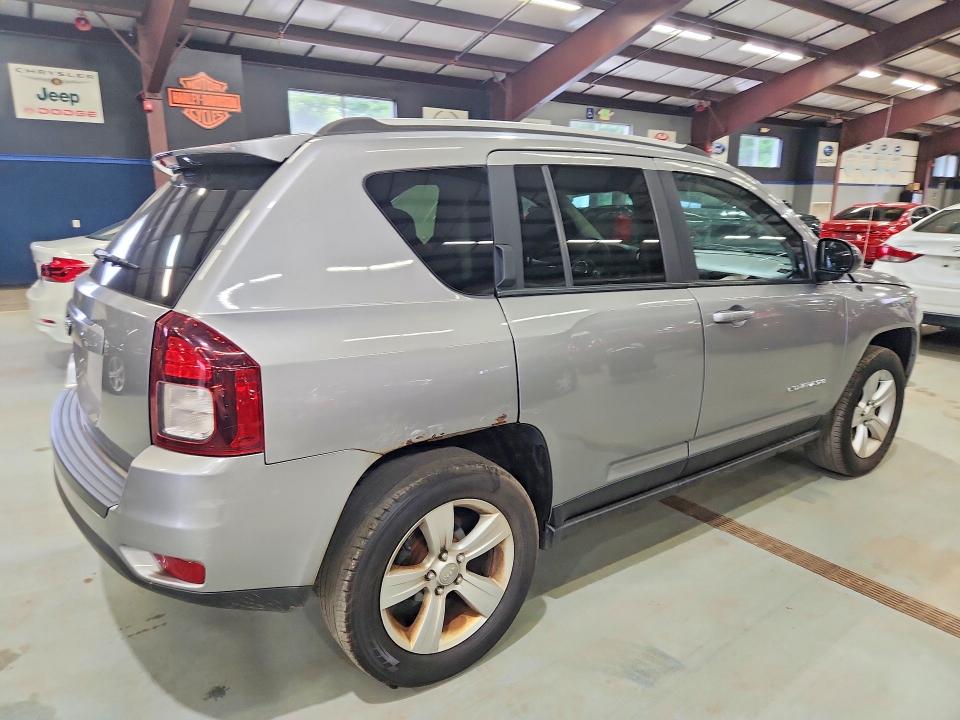 Photo 3 from auction – 2016 JEEP COMPASS with VIN 1C4NJDBB2GD631599