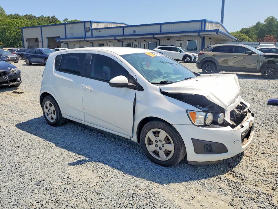 Photo 4 from auction – 2016 CHEVROLET SONIC with VIN 1G1JA6SH2G4115587