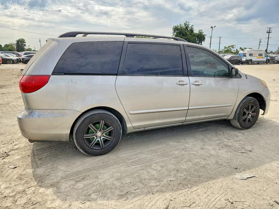 Photo 3 from auction – 2006 TOYOTA SIENNA with VIN 5TDZA23C96S405009