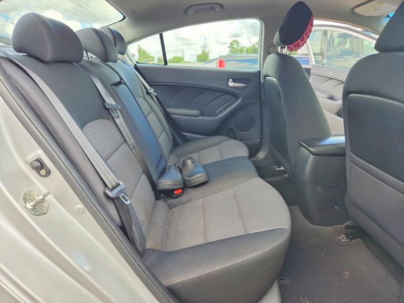 Photo 10 from auction – 2018 KIA FORTE with VIN 3KPFL4A77JE284594