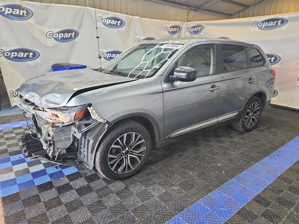 MITSUBISHI OUTLANDER 2016 with VIN JA4AD2A36GZ013641 - Photo from auction