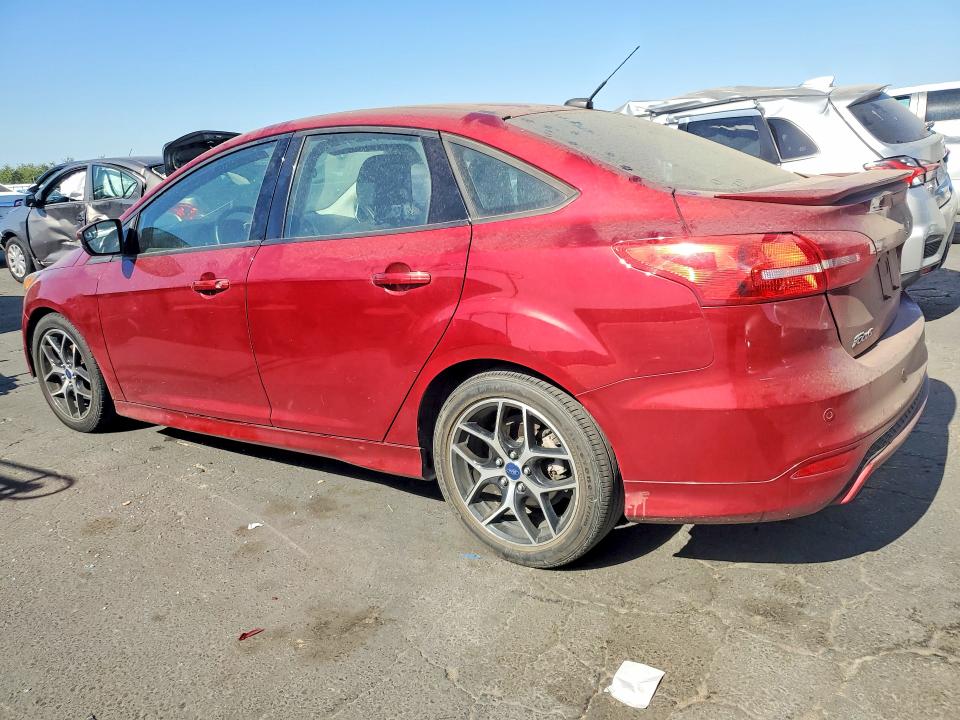 Photo 2 from auction – 2015 FORD FOCUS with VIN 1FADP3F26FL360216