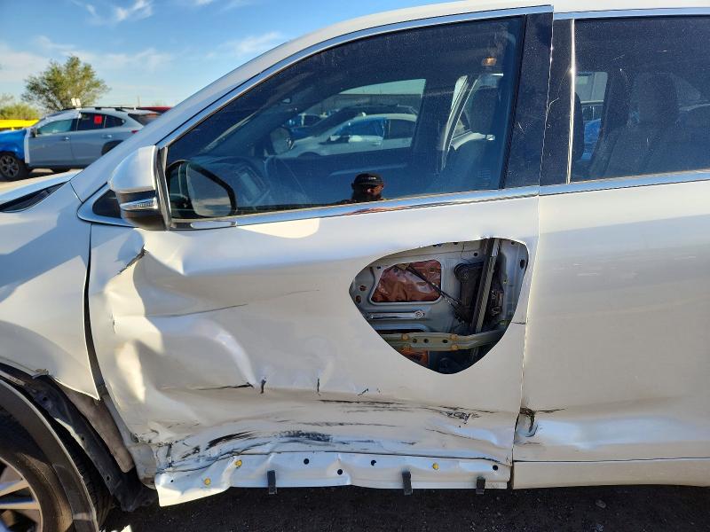 Photo 7 from auction – 2016 TOYOTA HIGHLANDER with VIN 5TDBKRFH0GS315585