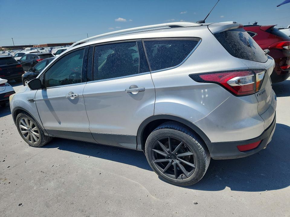 صورة رقم 2 من المزاد - 2017 FORD ESCAPE مع VIN 1FMCU0J97HUB62481