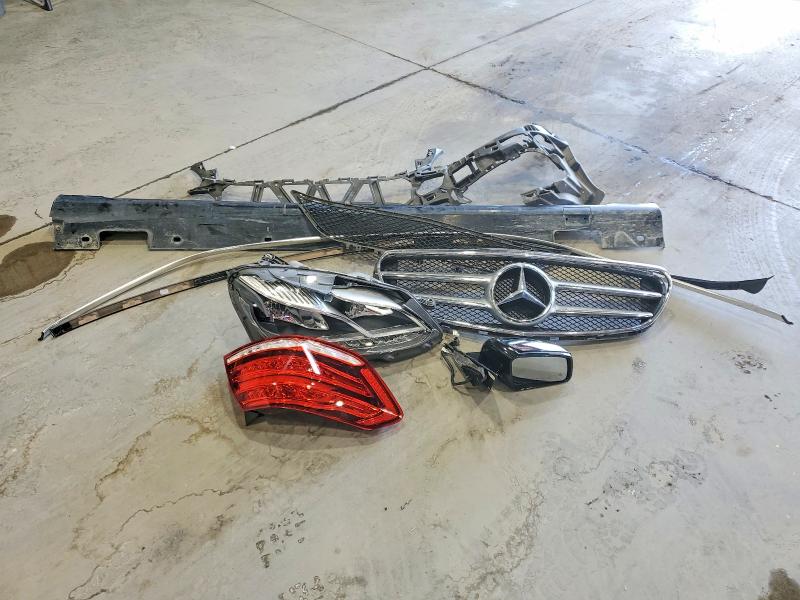 Photo 12 from auction – 2016 MERCEDES-BENZ E with VIN WDDHF8JB8GB197343