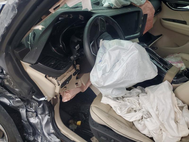 Photo 9 from auction – 2022 BUICK ENVISION with VIN LRBFZNR46ND114487