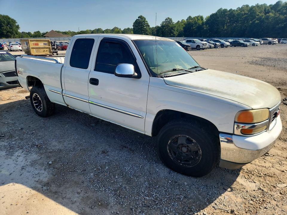 Photo 4 from auction – 2002 GMC NEW SIERRA with VIN 2GTEK19T021343417