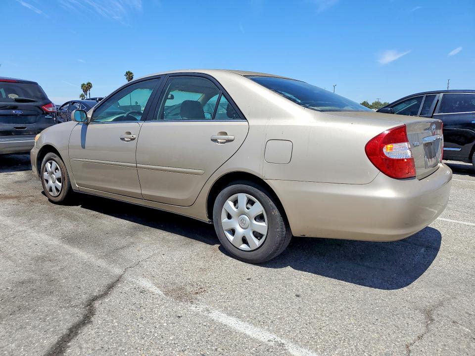 Photo 2 from auction – 2004 TOYOTA CAMRY with VIN 4T1BE32K04U809485