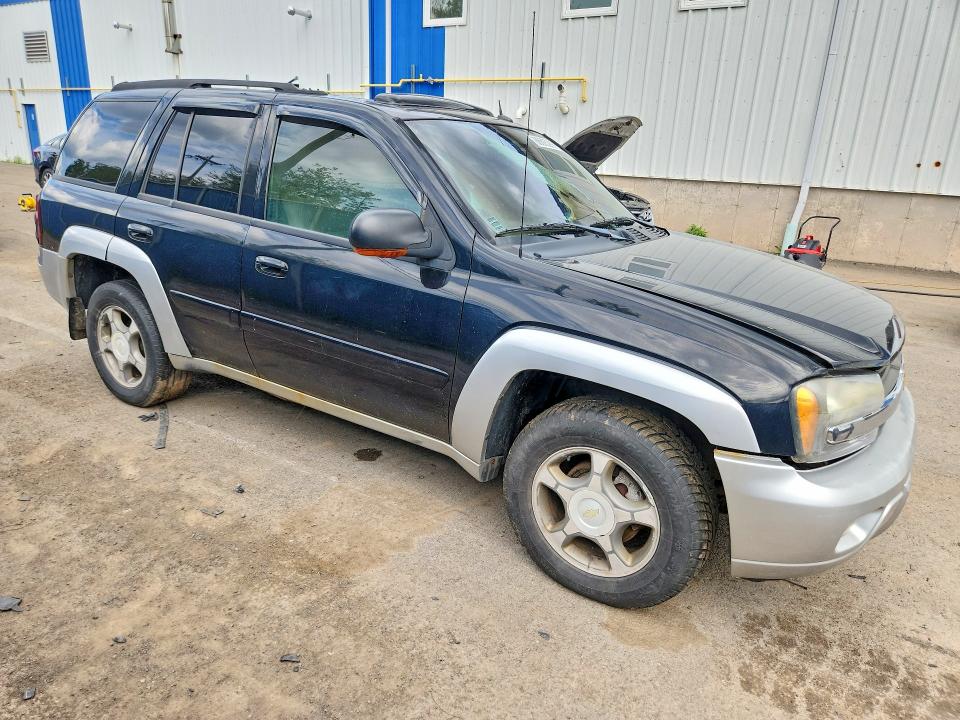 Photo 4 from auction – 2005 CHEVROLET TRAILBLAZER with VIN 1GNDT13S052324872