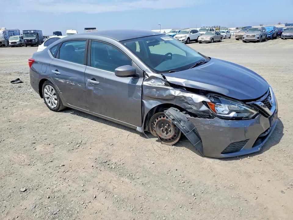 Photo 4 from auction – 2017 NISSAN SENTRA with VIN 3N1AB7AP4HY280402