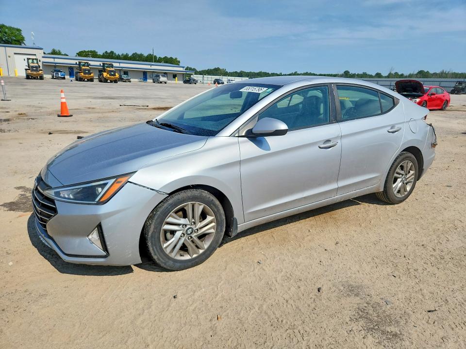 2020 HYUNDAI ELANTRA - Търг №65315796