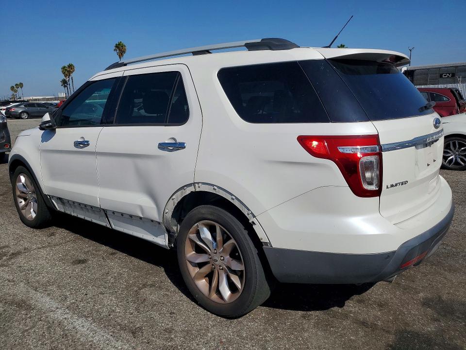 Photo 2 from auction – 2015 FORD EXPLORER with VIN 1FM5K7F81FGC50851