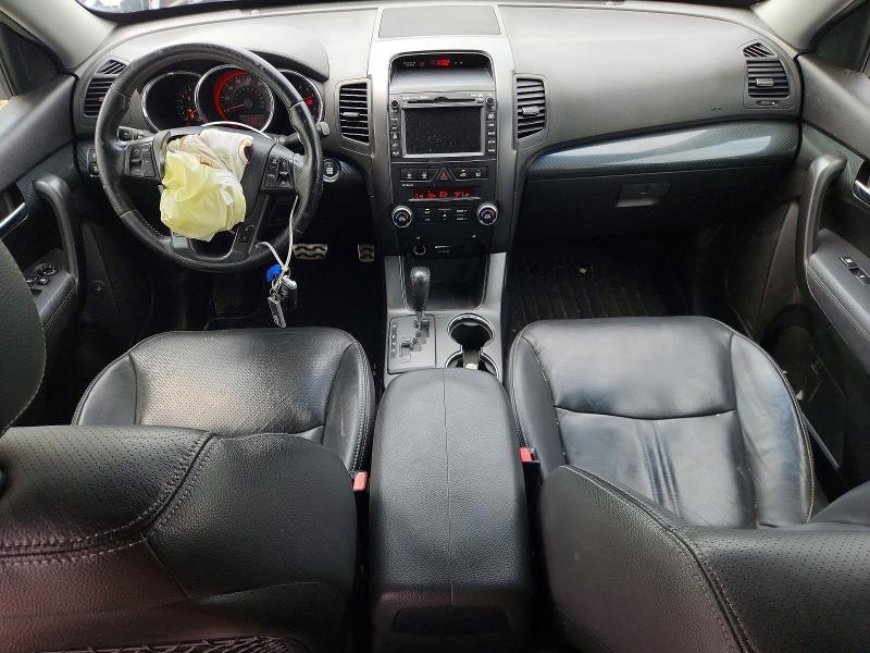 Photo 8 from auction – 2011 KIA SORENTO with VIN 5XYKWDA26BG094039