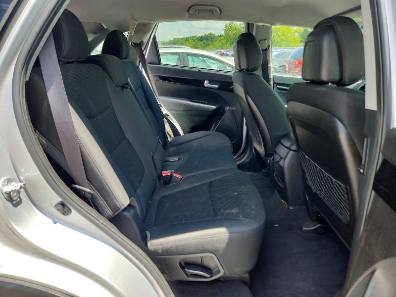 Foto 11 de la subasta – 2015 KIA SORENTO con VIN 5XYKT4A67FG631454