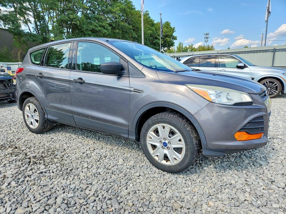 Photo 4 from auction – 2013 FORD ESCAPE with VIN 1FMCU0F70DUA82747