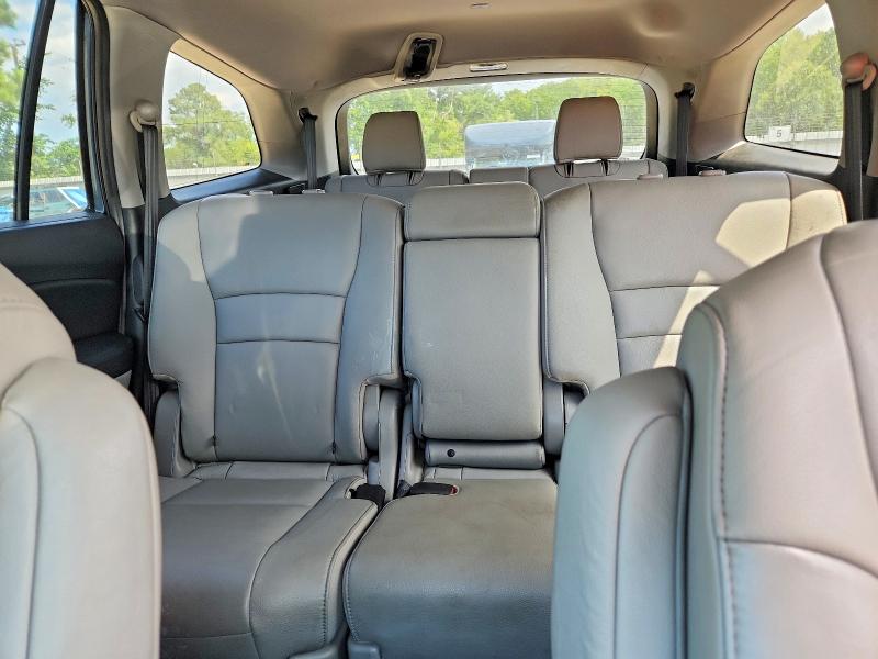 Снимка 10 от търг – 2018 HONDA PILOT с VIN 5FNYF5H56JB027950