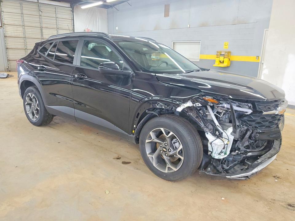 Zdjęcie 4 z aukcji – 2026 CHEVROLET TRAX z VIN KL77LHEP9TC043732