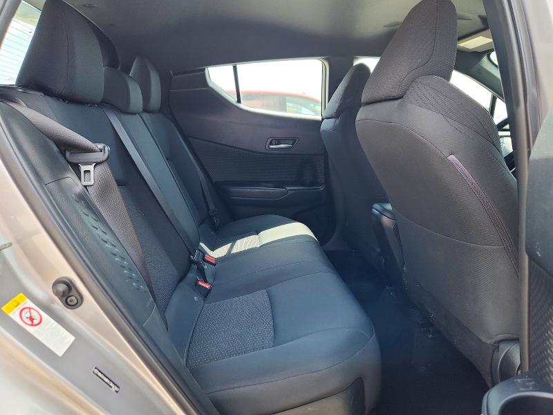 Photo 11 from auction – 2018 TOYOTA C-HR with VIN NMTKHMBX2JR047837