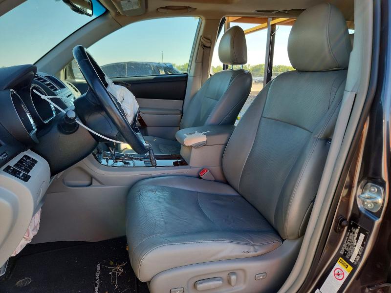 Photo 7 from auction – 2012 TOYOTA HIGHLANDER with VIN 5TDYK3EH3CS077380
