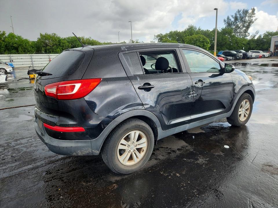 Photo 3 from auction – 2011 KIA SPORTAGE with VIN KNDPB3A21B7014350