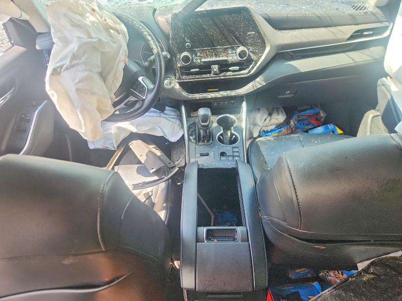 Photo 8 from auction – 2023 TOYOTA HIGHLANDER with VIN 5TDKDRAH7PS003796