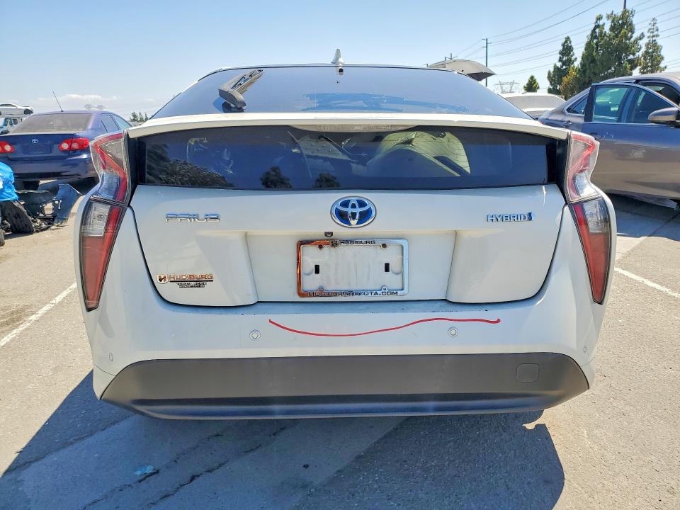 Photo 6 from auction – 2018 TOYOTA PRIUS with VIN JTDKBRFU4J3059246