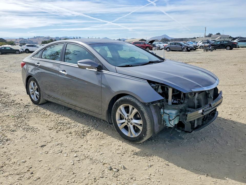 Photo 4 from auction – 2012 HYUNDAI SONATA with VIN 5NPEC4AC2CH486492