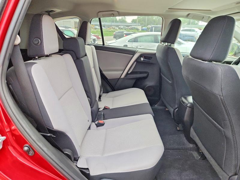 Photo 11 from auction – 2017 TOYOTA RAV4 with VIN 2T3WFREV7HW314642
