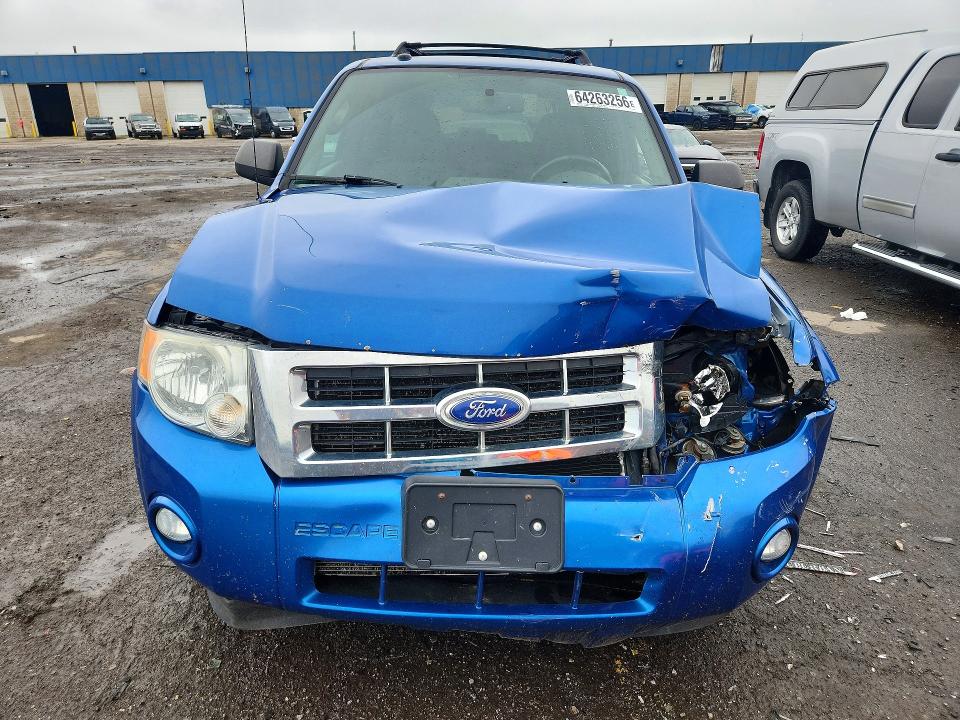 Photo 5 from auction – 2011 FORD ESCAPE with VIN 1FMCU9DGXBKC22545