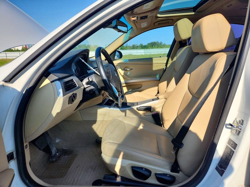 Photo 7 from auction – 2007 BMW 323 with VIN WBAVH13527KC96911