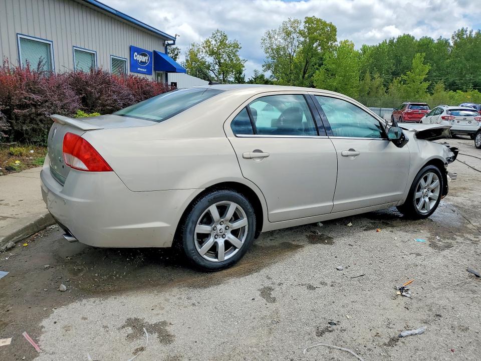 Photo 3 from auction – 2010 MERCURY MILAN with VIN 3MEHM0JG6AR642192