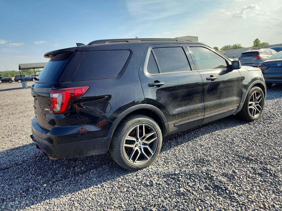 Photo 3 from auction – 2016 FORD EXPLORER with VIN 1FM5K8GT1GGC04267