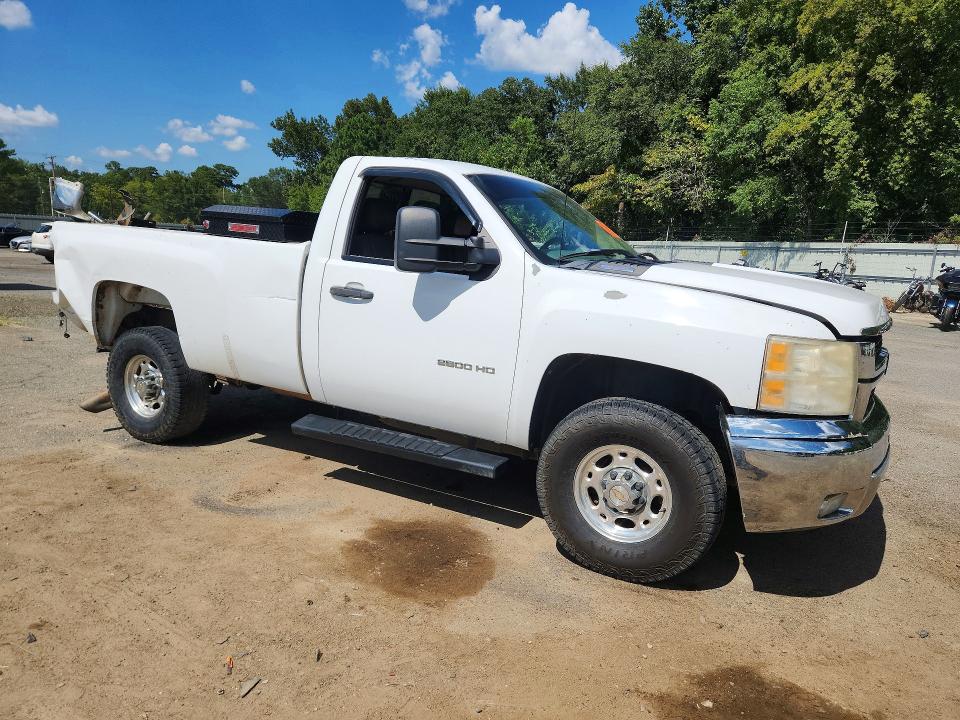 Photo 4 from auction – 2010 CHEVROLET SILVERADO with VIN 1GC3CVBG4AF155225