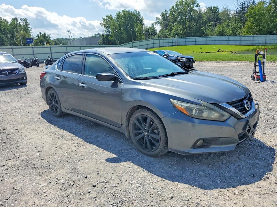 Снимка 4 от търг – 2017 NISSAN ALTIMA с VIN 1N4AL3AP0HC215533