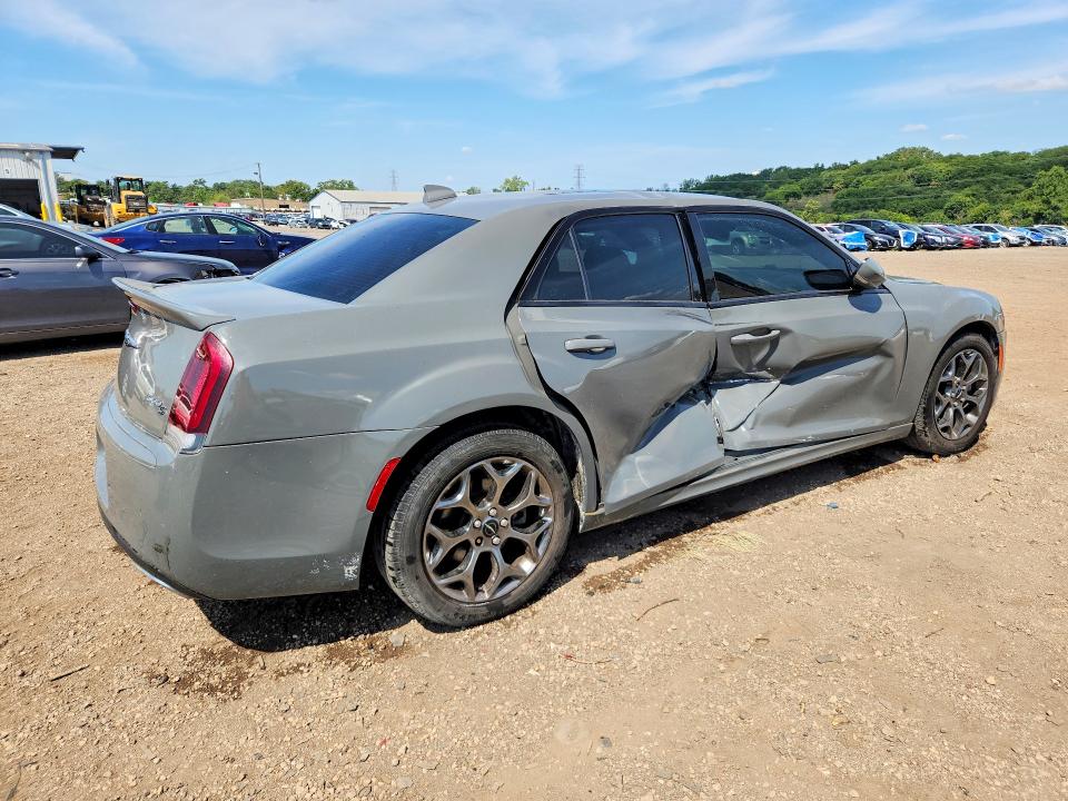 Photo 3 from auction – 2017 CHRYSLER 300 with VIN 2C3CCAGG1HH628772