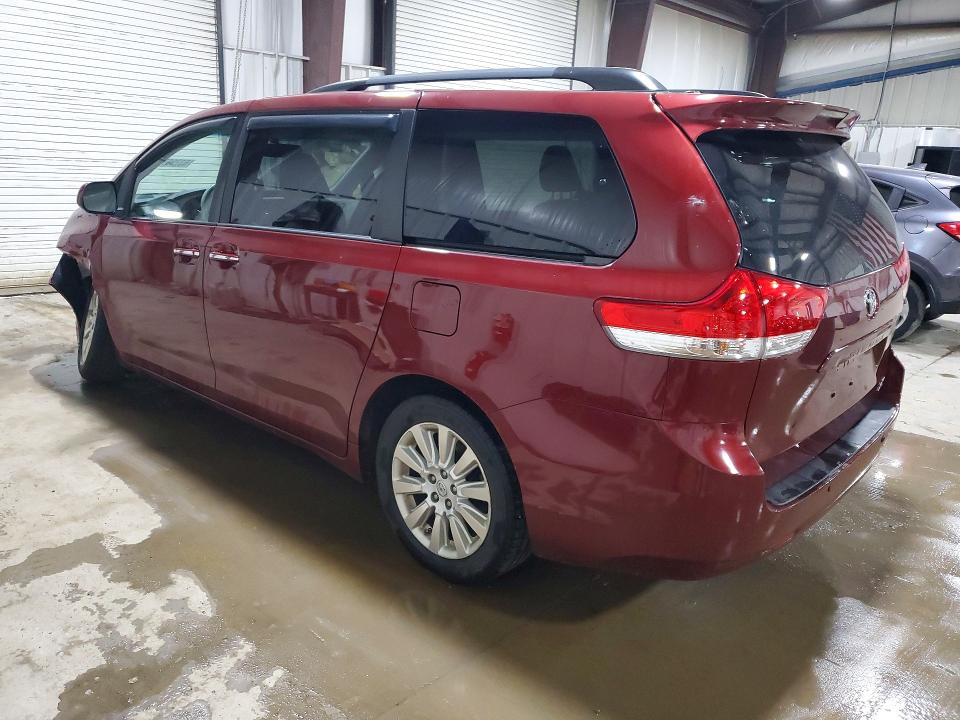 Photo 2 from auction – 2014 TOYOTA SIENNA with VIN 5TDDK3DC0ES089168