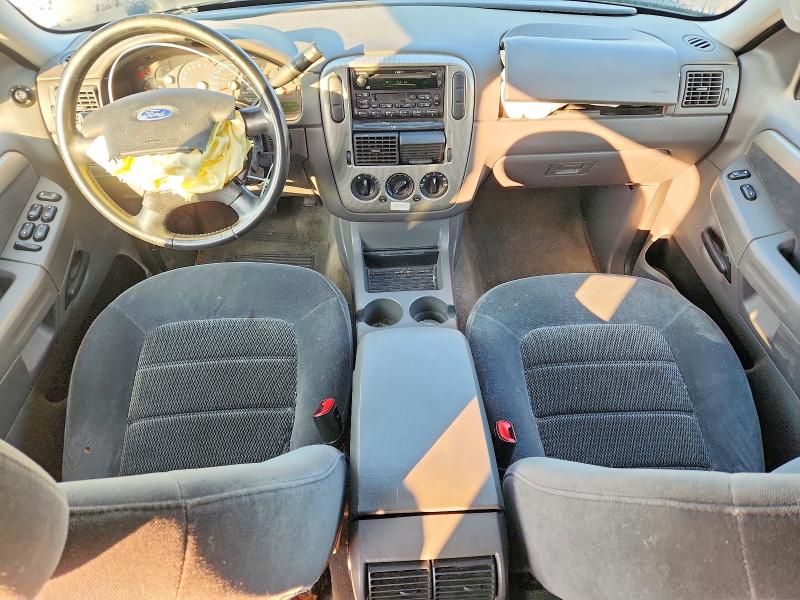 Photo 8 from auction – 2003 FORD EXPLORER with VIN 1FMZU63K63ZA42292