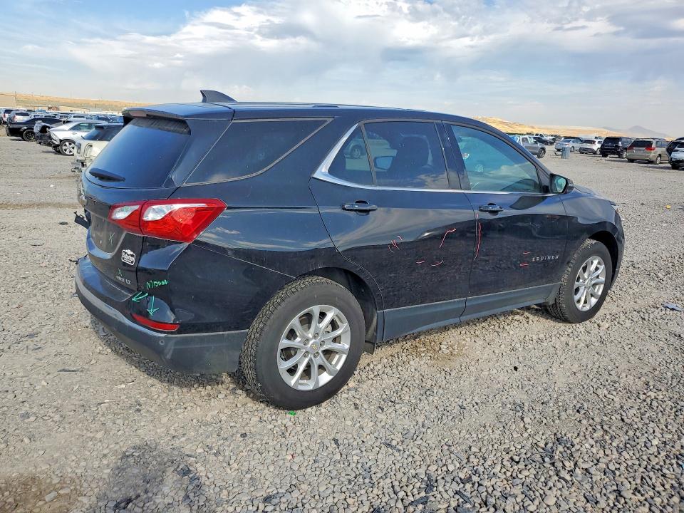Photo 3 from auction – 2018 CHEVROLET EQUINOX with VIN 2GNAXSEV4J6245318