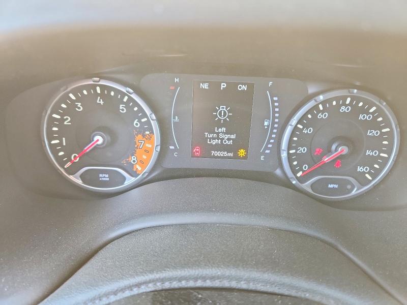 Photo 9 from auction – 2018 JEEP RENEGADE with VIN ZACCJABB3JPJ13058