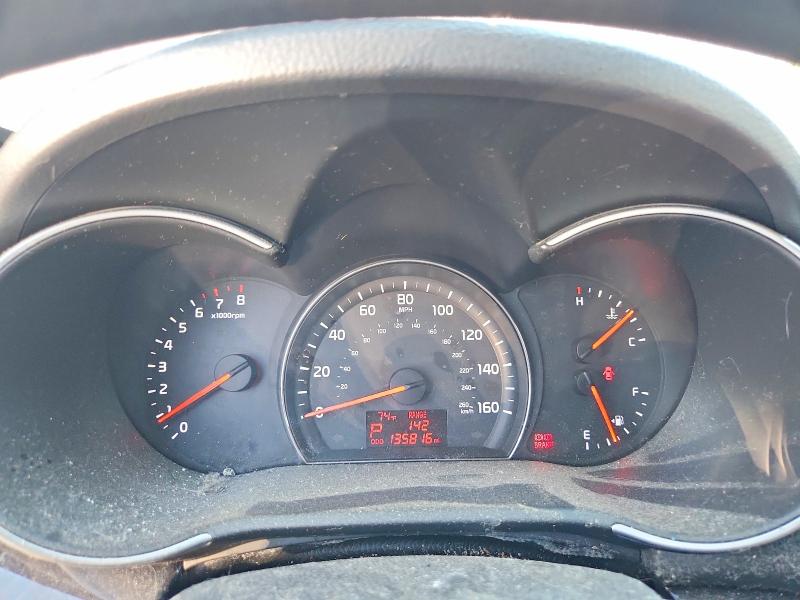 Photo 9 from auction – 2014 KIA SORENTO with VIN 5XYKT3A63EG504094